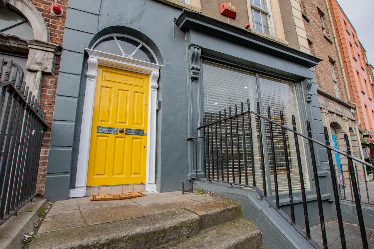 The Yellow Door By Shortstays Dublin Eksteriør billede